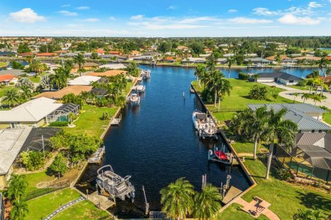 Villa ou maison à vendre à Punta Gorda, Floride: 3 chambres, 162.39 m2 № 2434791 - photo 3