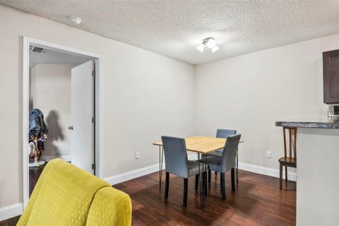 Condo in Lake Mary, Florida, 2 bedrooms  № 1735432 - photo 14