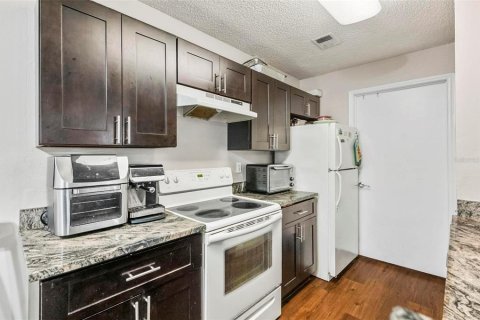 Condo in Lake Mary, Florida, 2 bedrooms  № 1735432 - photo 21