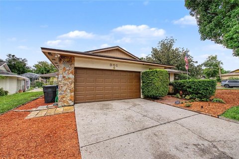 House in Valrico, Florida 3 bedrooms, 124.21 sq.m. № 2267001 - photo 5