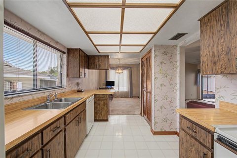 House in Valrico, Florida 3 bedrooms, 124.21 sq.m. № 2267001 - photo 14