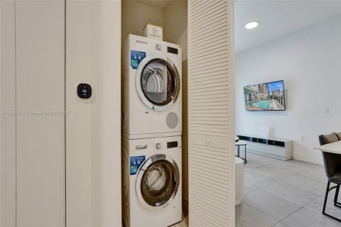 Купить кондоминиум в Майами, Флорида 2 спальни, 75.16м2, № 2034844 - фото 15