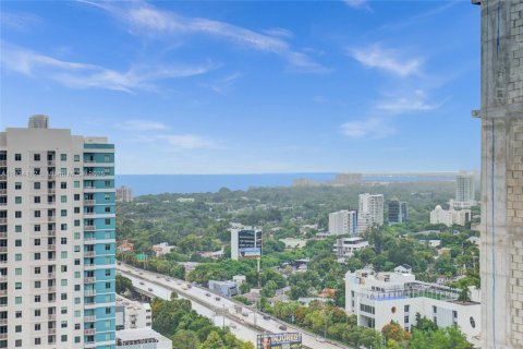 Купить кондоминиум в Майами, Флорида 2 спальни, 75.16м2, № 2034844 - фото 13