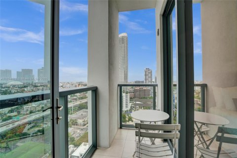 Купить кондоминиум в Майами, Флорида 2 спальни, 75.16м2, № 2034844 - фото 22