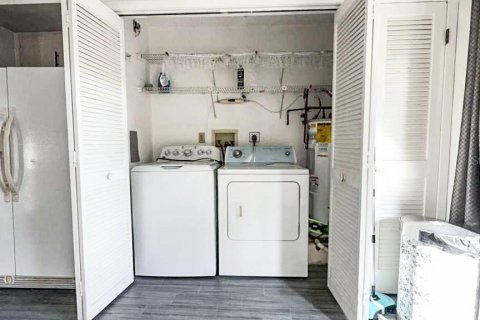 Купить кондоминиум в Гудзон, Флорида 8 комнат, 106.28м2, № 2232476 - фото 26