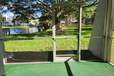 Copropriété à vendre à Davie, Floride: 1 chambre, 80.82 m2 № 2052621 - photo 12