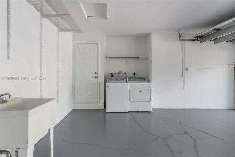 Снять в аренду виллу или дом в Уэстон, Флорида 3 спальни, 144.18м2, № 2043505 - фото 25