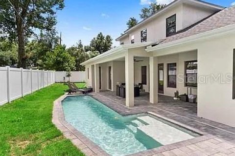 Villa ou maison à louer à Winter Park, Floride: 4 chambres, 306.11 m2 № 2209899 - photo 2
