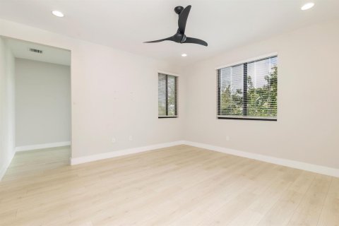 Townhouse in West Palm Beach, Florida 3 bedrooms, 210.14 sq.m. № 2382862 - photo 14