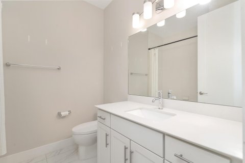 Townhouse in West Palm Beach, Florida 3 bedrooms, 210.14 sq.m. № 2382862 - photo 21