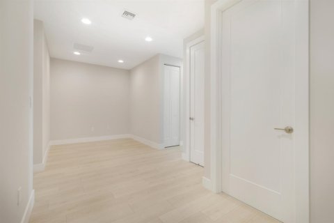 Townhouse in West Palm Beach, Florida 3 bedrooms, 210.14 sq.m. № 2382862 - photo 22