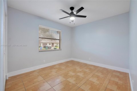 Condo in Margate, Florida, 2 bedrooms  № 2003513 - photo 20