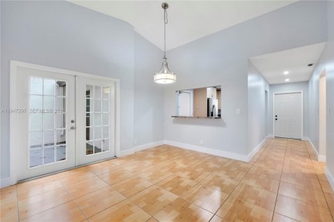 Condo in Margate, Florida, 2 bedrooms  № 2003513 - photo 7