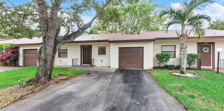 Condo in Margate, Florida, 2 bedrooms  № 2003513