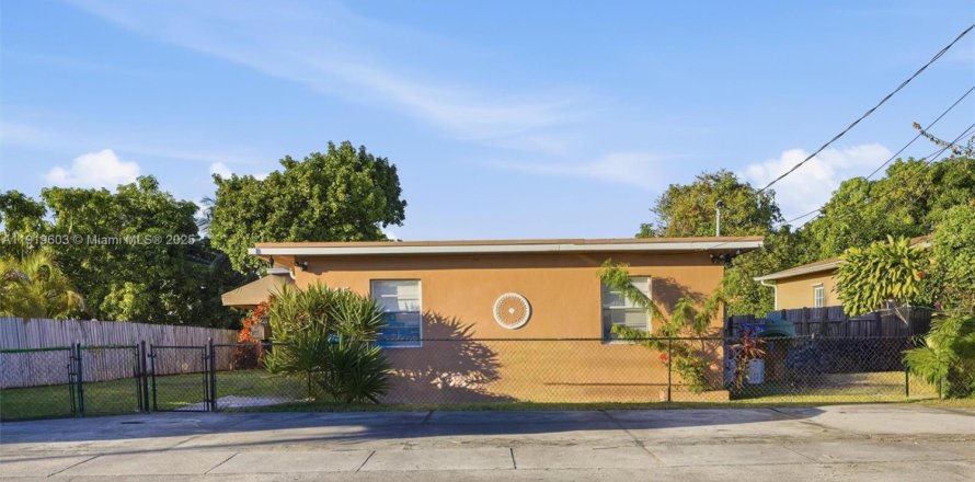 Appartement à Miami, Floride 2 chambres № 1975167