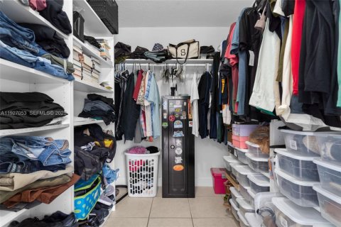 Adosado en venta en Cutler Bay, Florida, 3 dormitorios, 141.03 m2 № 1985858 - foto 11