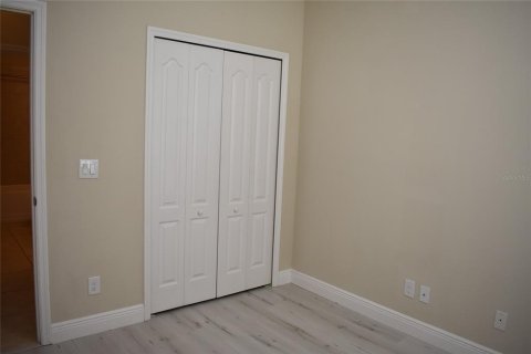 Casa en alquiler en Orlando, Florida, 4 dormitorios, 173.63 m2 № 1912910 - foto 20