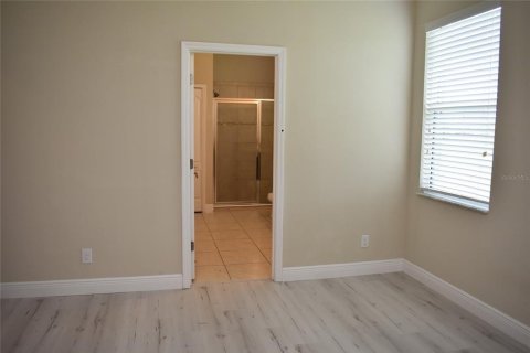 Casa en alquiler en Orlando, Florida, 4 dormitorios, 173.63 m2 № 1912910 - foto 5