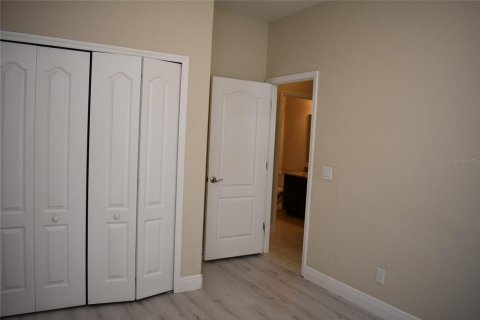 Casa en alquiler en Orlando, Florida, 4 dormitorios, 173.63 m2 № 1912910 - foto 17