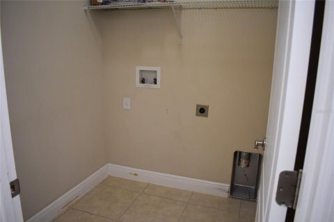 Casa en alquiler en Orlando, Florida, 4 dormitorios, 173.63 m2 № 1912910 - foto 11