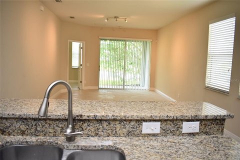 Casa en alquiler en Orlando, Florida, 4 dormitorios, 173.63 m2 № 1912910 - foto 4