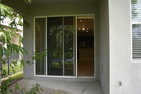 Casa en alquiler en Orlando, Florida, 4 dormitorios, 173.63 m2 № 1912910 - foto 26