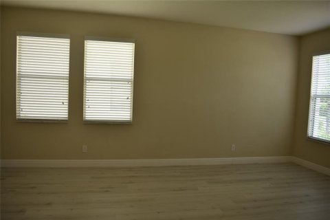 Casa en alquiler en Orlando, Florida, 4 dormitorios, 173.63 m2 № 1912910 - foto 23