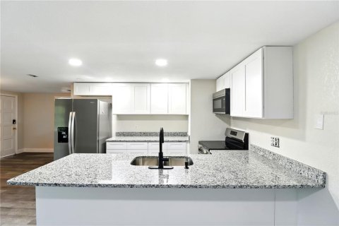 House in Hudson, Florida 3 bedrooms, 127.09 sq.m. № 1906007 - photo 30