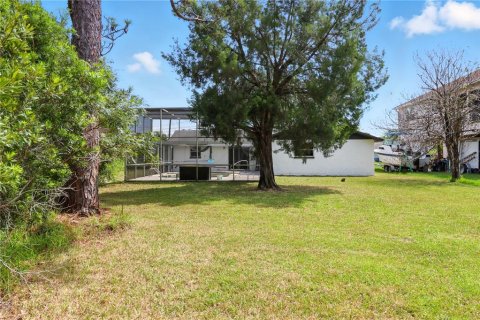 House in Hudson, Florida 3 bedrooms, 127.09 sq.m. № 1906007 - photo 10