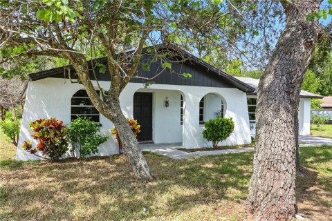 House in Hudson, Florida 3 bedrooms, 127.09 sq.m. № 1906007 - photo 7