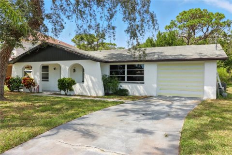 House in Hudson, Florida 3 bedrooms, 127.09 sq.m. № 1906007 - photo 3