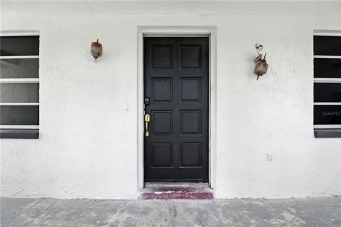 House in Hudson, Florida 3 bedrooms, 127.09 sq.m. № 1906007 - photo 14