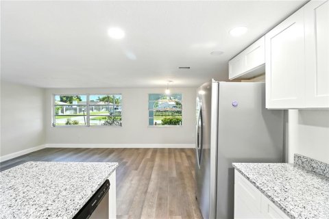 House in Hudson, Florida 3 bedrooms, 127.09 sq.m. № 1906007 - photo 20