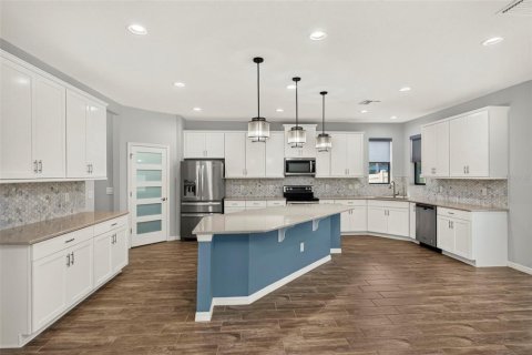 Villa ou maison à vendre à Odessa, Floride: 4 chambres, 307.32 m2 № 2399484 - photo 12