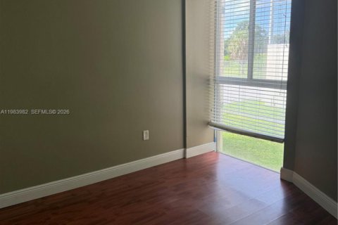 Купить кондоминиум в Хайалиа, Флорида 2 спальни, 89.19м2, № 2048481 - фото 19