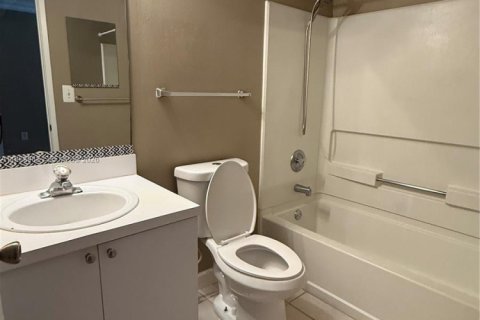 Купить кондоминиум в Хайалиа, Флорида 2 спальни, 89.19м2, № 2048481 - фото 8