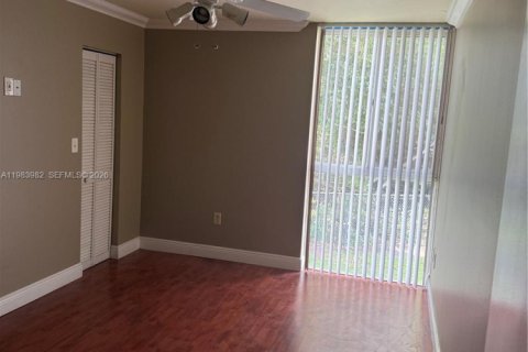 Купить кондоминиум в Хайалиа, Флорида 2 спальни, 89.19м2, № 2048481 - фото 20