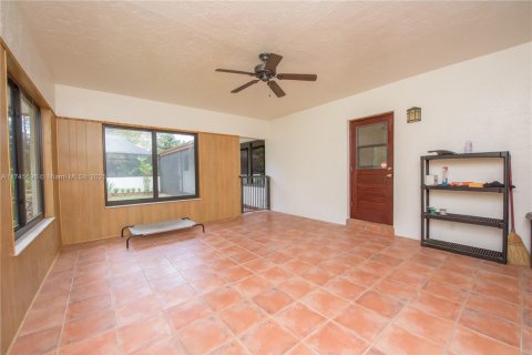 Купить виллу или дом в Хомстед, Флорида 12 комнат, 268.49м2, № 1983167 - фото 12