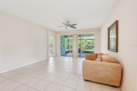 Casa en venta en Apollo Beach, Florida, 3 dormitorios, 138.15 m2 № 1640986 - foto 9