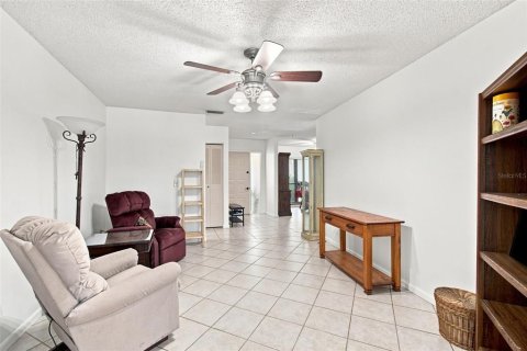 Casa en venta en Valrico, Florida, 4 dormitorios, 183.85 m2 № 2322738 - foto 25