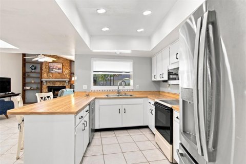 Casa en venta en Valrico, Florida, 4 dormitorios, 183.85 m2 № 2322738 - foto 10