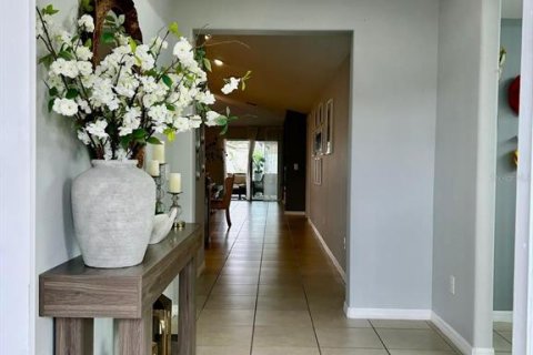 House in Riverview, Florida 4 bedrooms, 212.37 sq.m. № 1762230 - photo 12