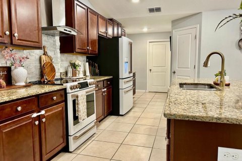 House in Riverview, Florida 4 bedrooms, 212.37 sq.m. № 1762230 - photo 16