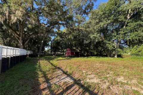 House in Zephyrhills, Florida 3 bedrooms, 117.8 sq.m. № 2231472 - photo 15
