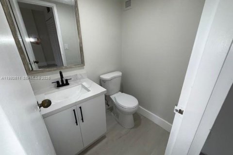 Condominio en alquiler en Sunny Isles Beach, Florida, 1 dormitorio, 71.26 m2 № 2055516 - foto 15