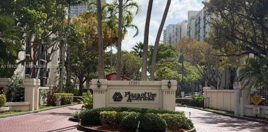 Condominio en Sunny Isles Beach, Florida, 1 dormitorio  № 2055516