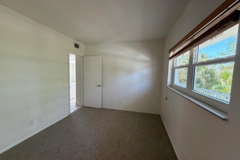 Copropriété à louer à Lauderdale-by-the-Sea, Floride: 2 chambres, 87.79 m2 № 2089628 - photo 14