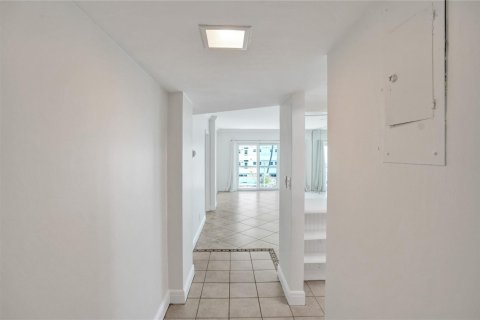 Copropriété à louer à Lauderdale-by-the-Sea, Floride: 2 chambres, 87.79 m2 № 2089628 - photo 13