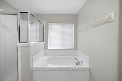 House in Leesburg, Florida 3 bedrooms, 141.4 sq.m. № 1908085 - photo 6
