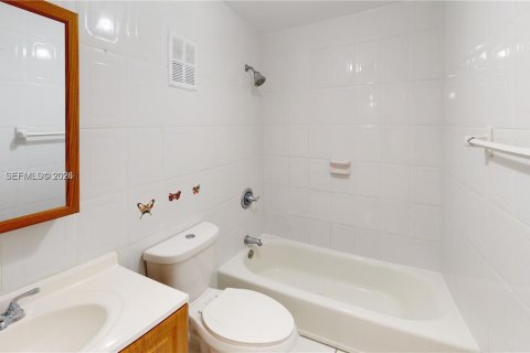 Снять в аренду кондоминиум в Майами, Флорида 2 спальни, 72м2, № 2065212 - фото 12